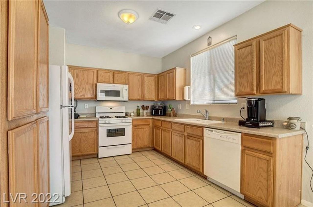 7658 Crystal Village Ln - Photo 7 of 9