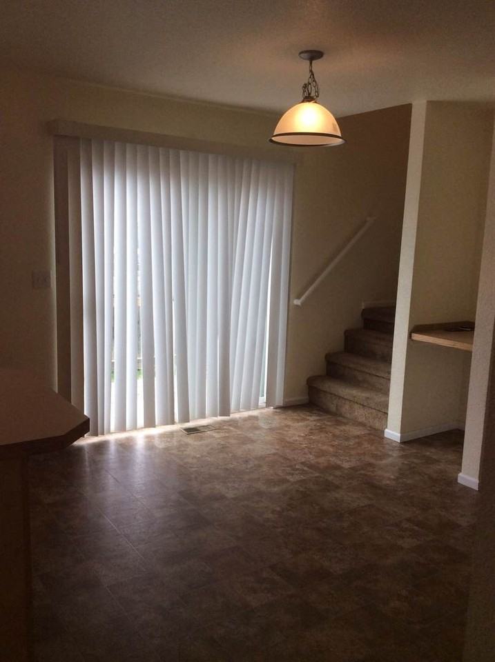 672 Eagle Dr - Photo 7 of 10