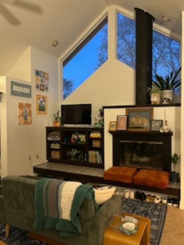 1335 Broad St #B - Photo 2 of 9