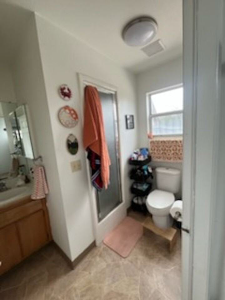 1335 Broad St #B - Photo 6 of 9