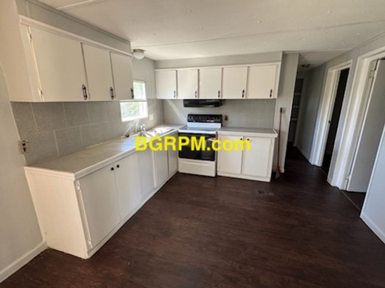 94 Hilltop Rd - Photo 3 of 10