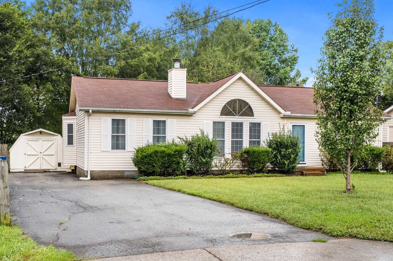 154 Arsenal Dr - Photo 2 of 26