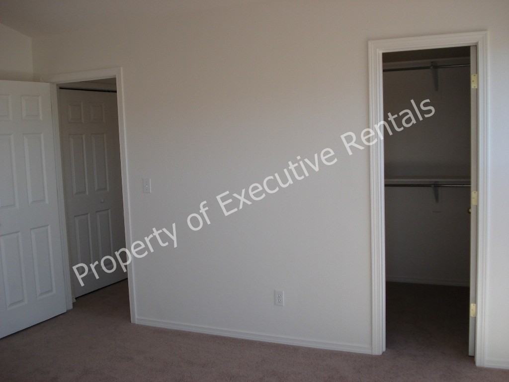 4604 Pyramid Peak Dr - Photo 5 of 11