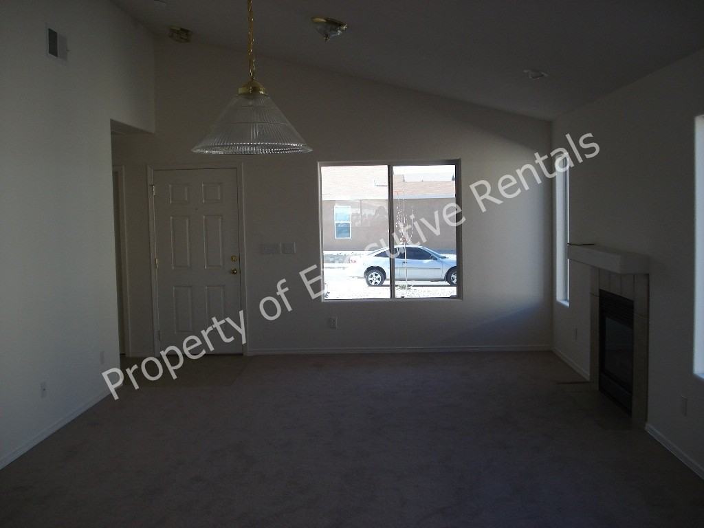 4604 Pyramid Peak Dr - Photo 7 of 11