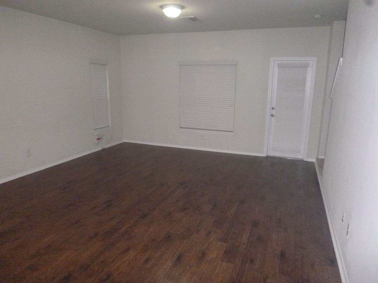 4726 Somerset Hill Ln - Photo 6 of 29