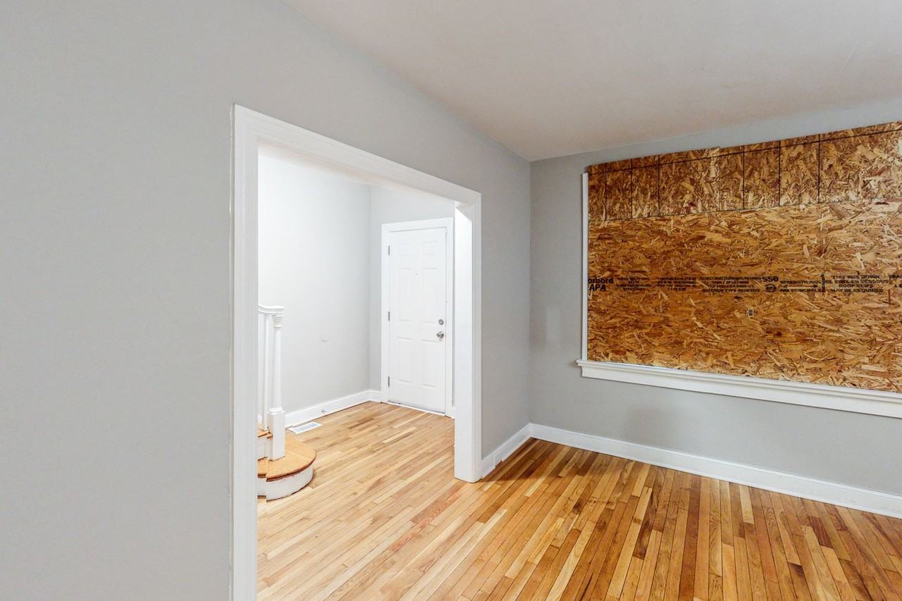 4407 Old York Rd - Photo 7 of 20