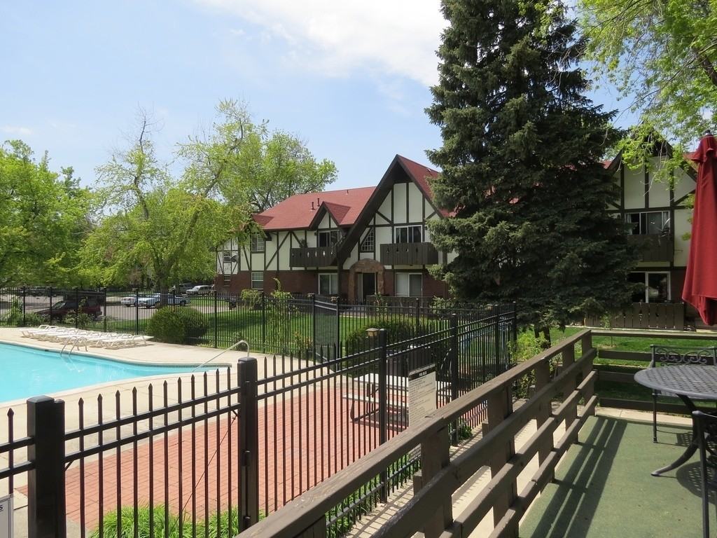 3250 Oneal Cir - Photo 2 of 25