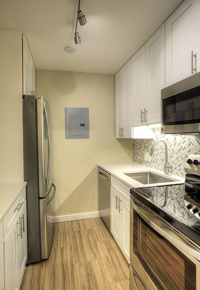 3250 Oneal Cir - Photo 4 of 25