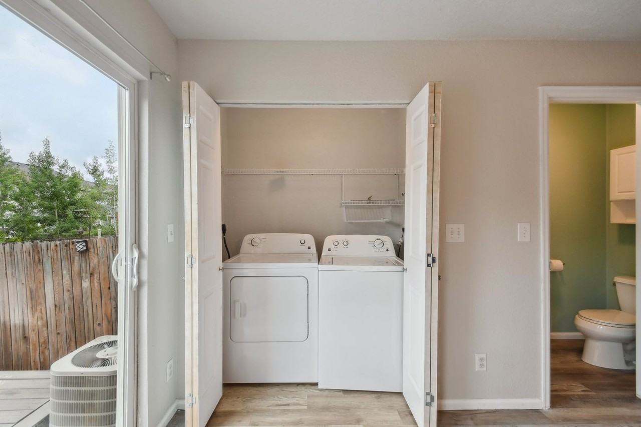 11040 Claude Ct - Photo 6 of 24