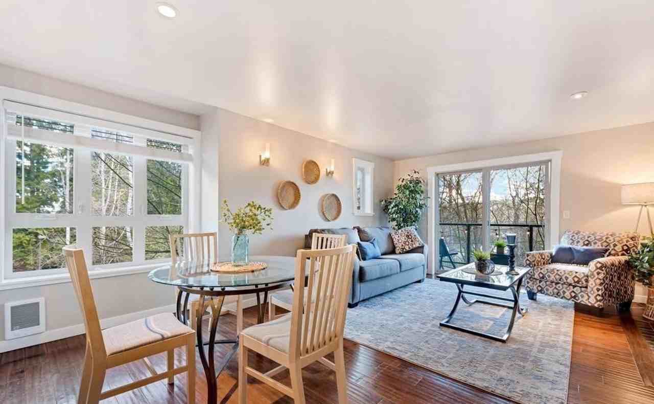 15291 Ne 82nd St - Photo 4 of 29