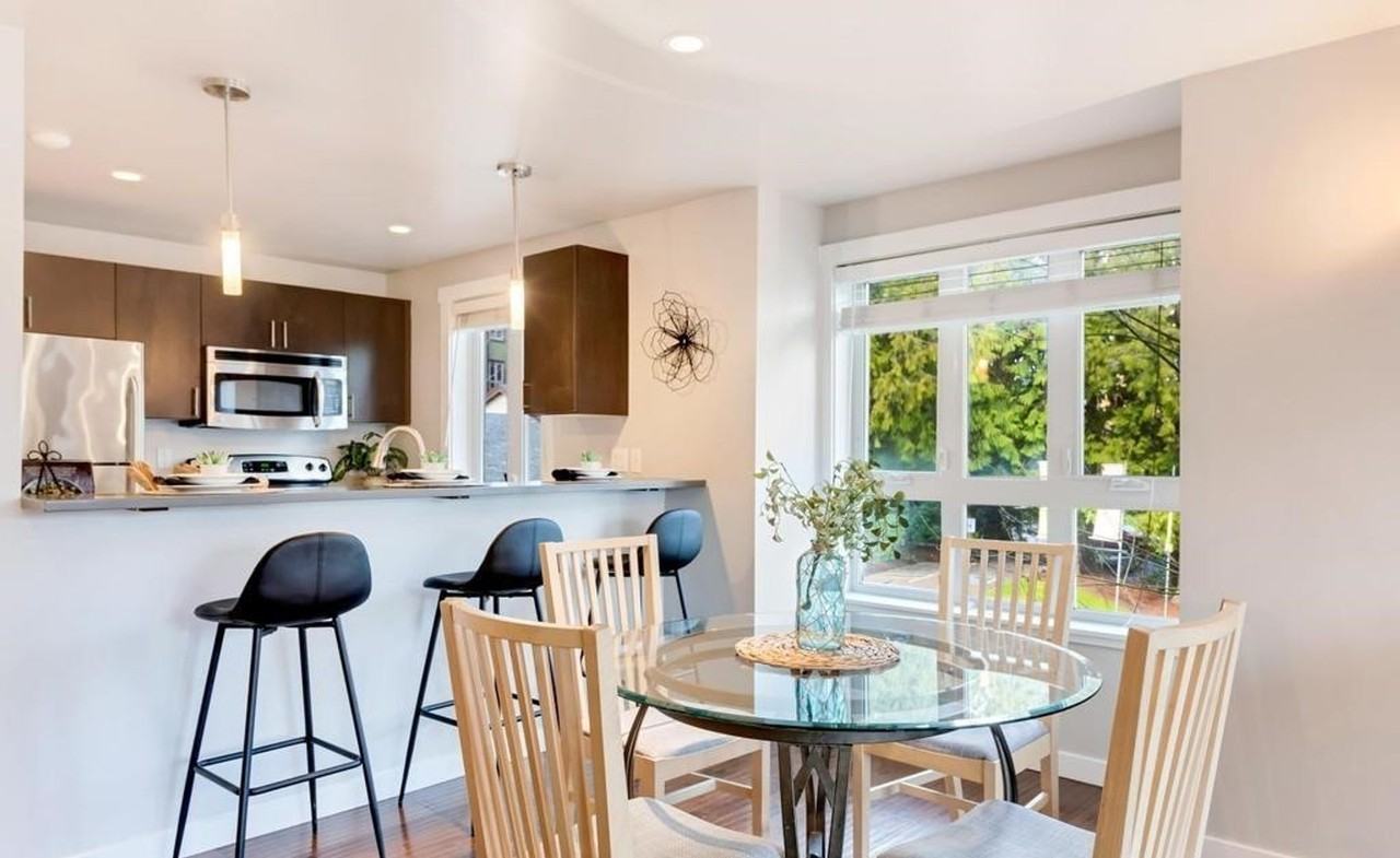 15291 Ne 82nd St - Photo 5 of 29