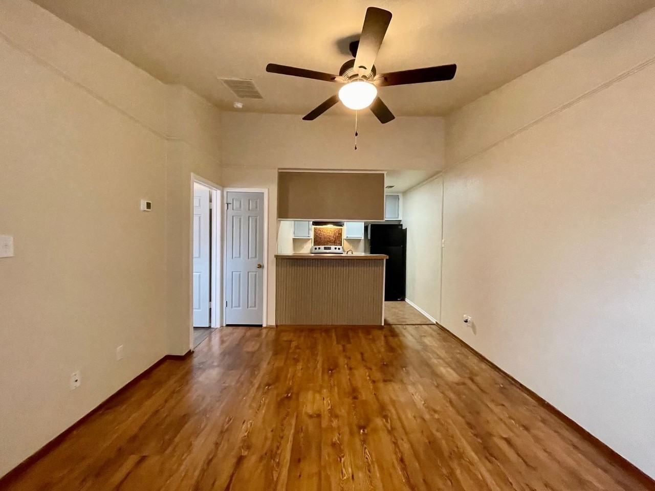 4803 Hamilton Wolfe #312 - Photo 3 of 11