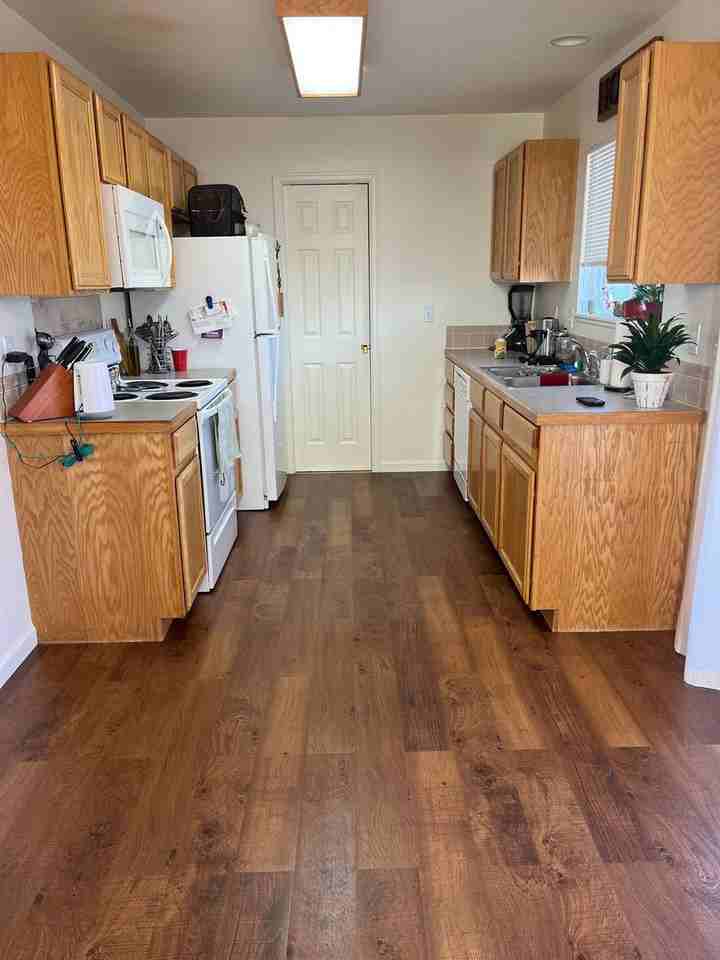 3301 Saratoga St #D - Photo 2 of 7