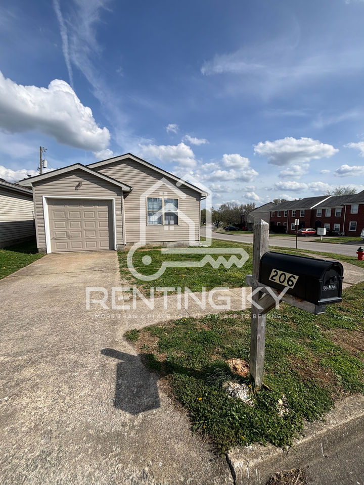 206 Coconut Grove Dr - Photo 2 of 16