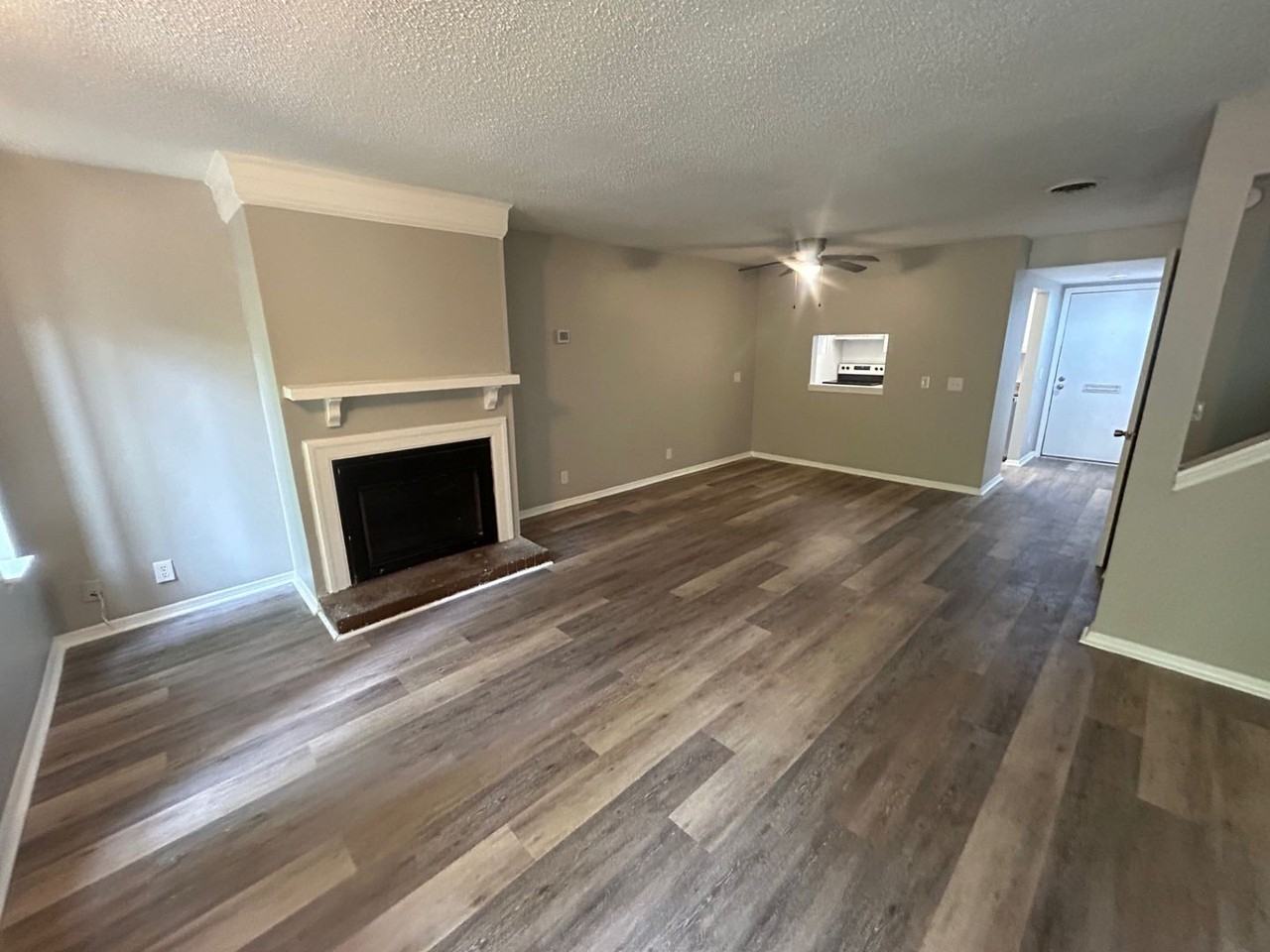 240 Jamil Rd - Photo 2 of 25