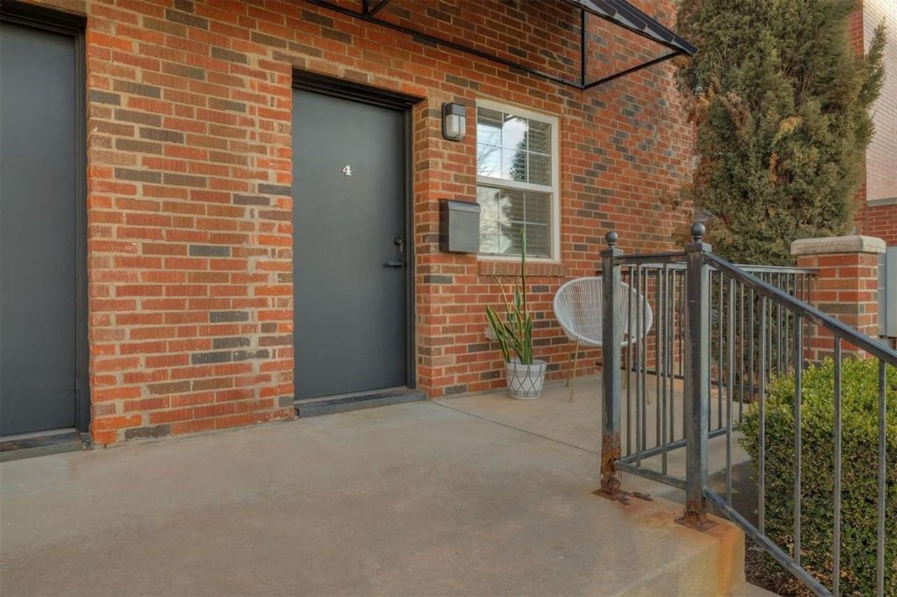 1213 1213 N. Harvey - 4 #4 - Photo 5 of 24