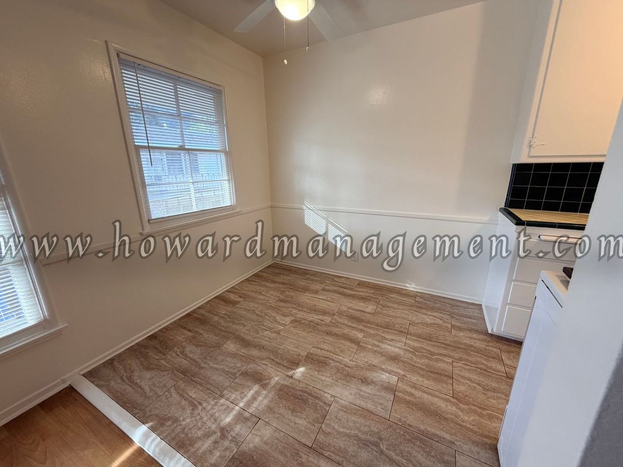 03717LO - Photo 7 of 35