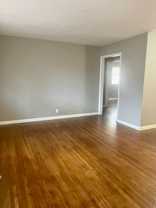 105 42nd Pl - Photo 1 of 1