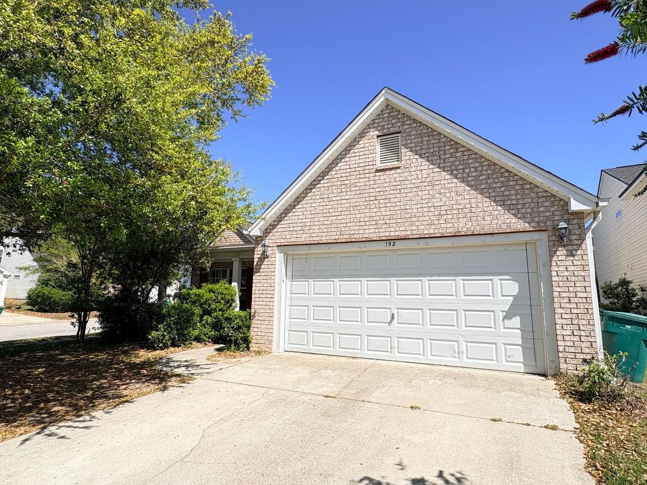 152 Pickett Creek Ln - Photo 3 of 35