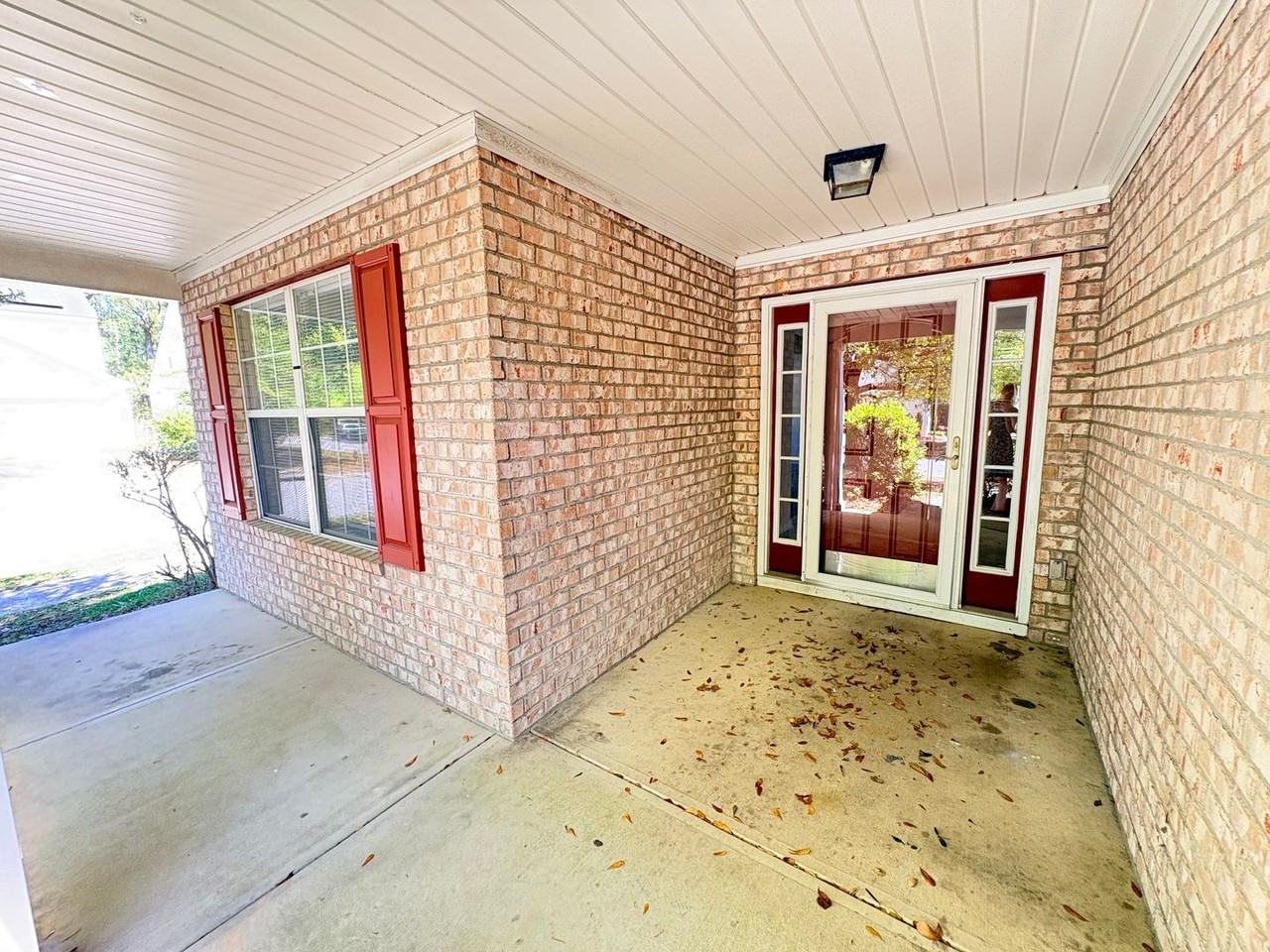 152 Pickett Creek Ln - Photo 4 of 35