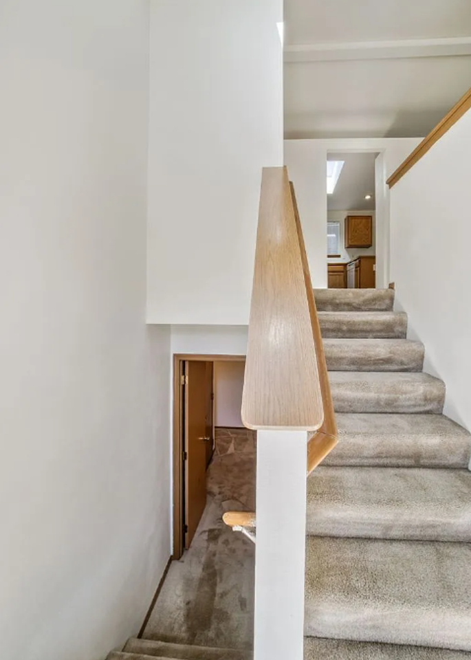 3025 72nd Ave Ne - Photo 2 of 13