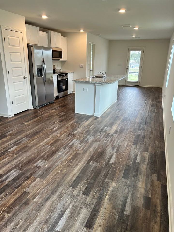 2491 Sky Dr - Photo 2 of 13