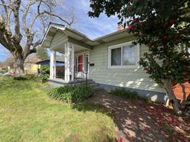 featured image of 6423 N Yale St