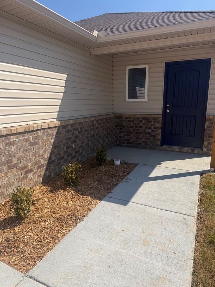 110 Sofia Dr - Photo 3 of 20