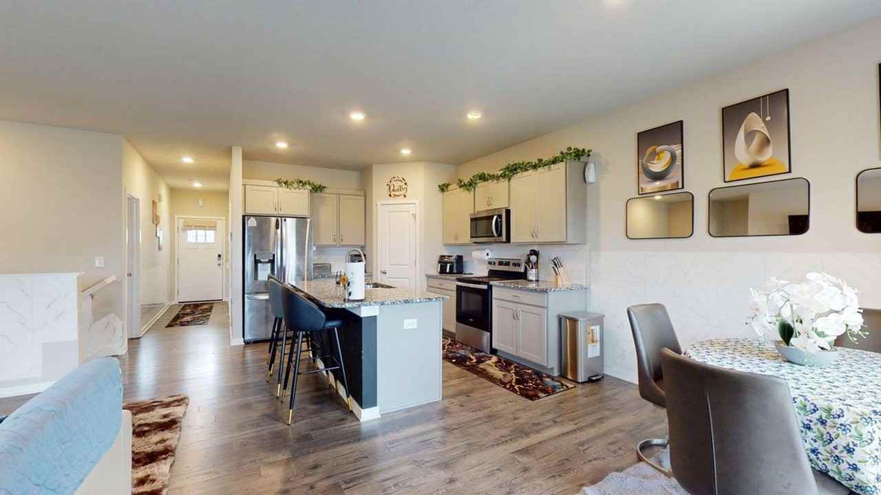 3030 Nw Westwood St - Photo 4 of 10