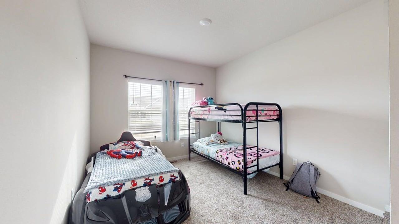 3030 Nw Westwood St - Photo 5 of 10