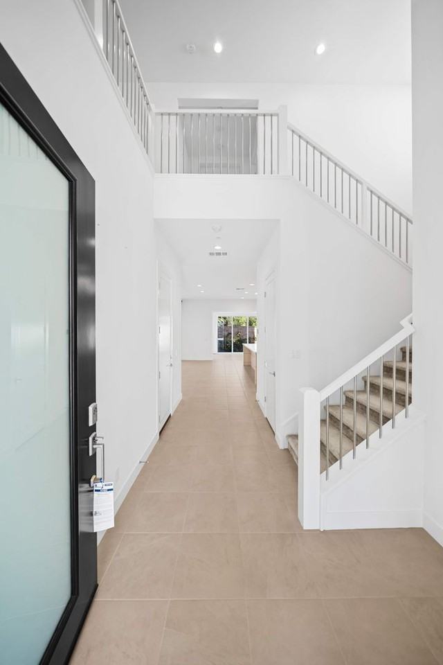 360 Riverbend - Photo 3 of 50