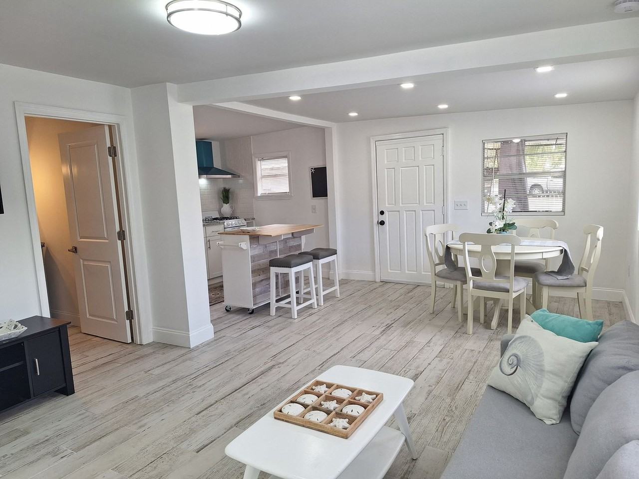 117 Wallace Rd #3 - Photo 6 of 13