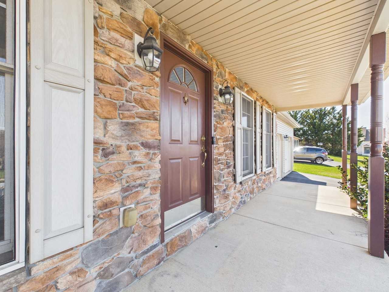 3133 Park Rd - Photo 2 of 36