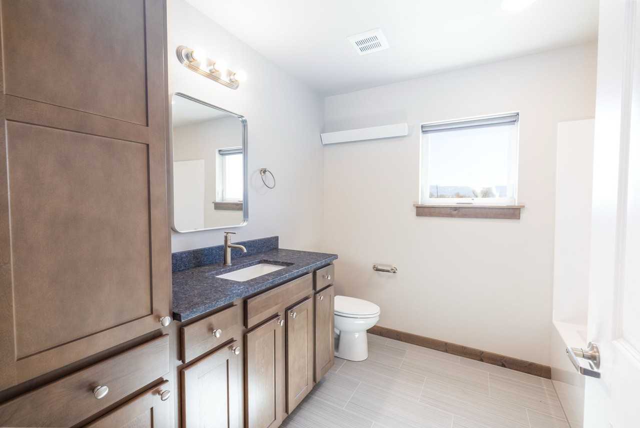 Gateway View Apartments - Photo 7 of 14