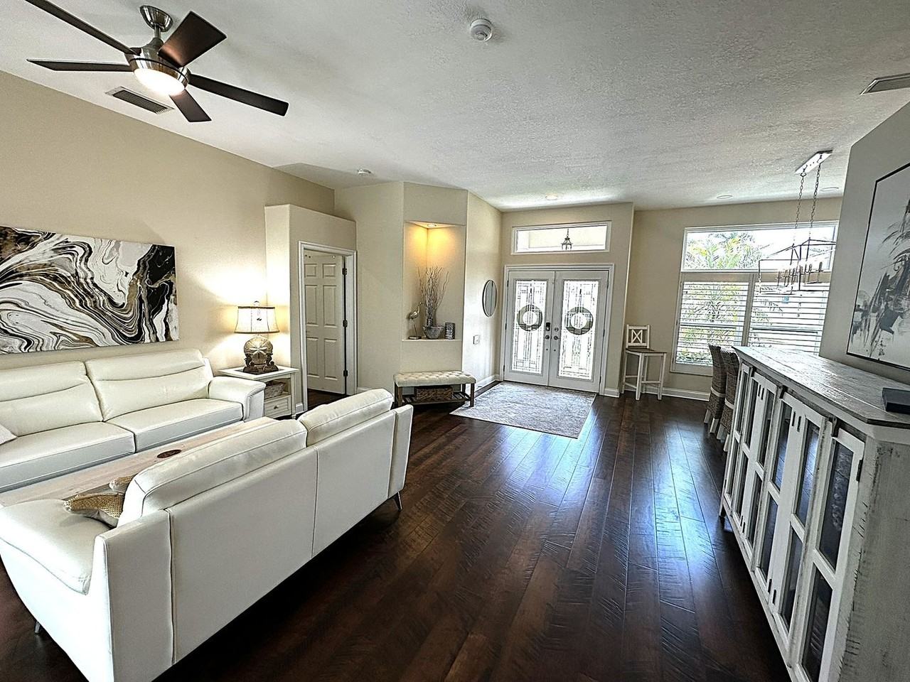 1126 2nd Ave S - Photo 3 of 28