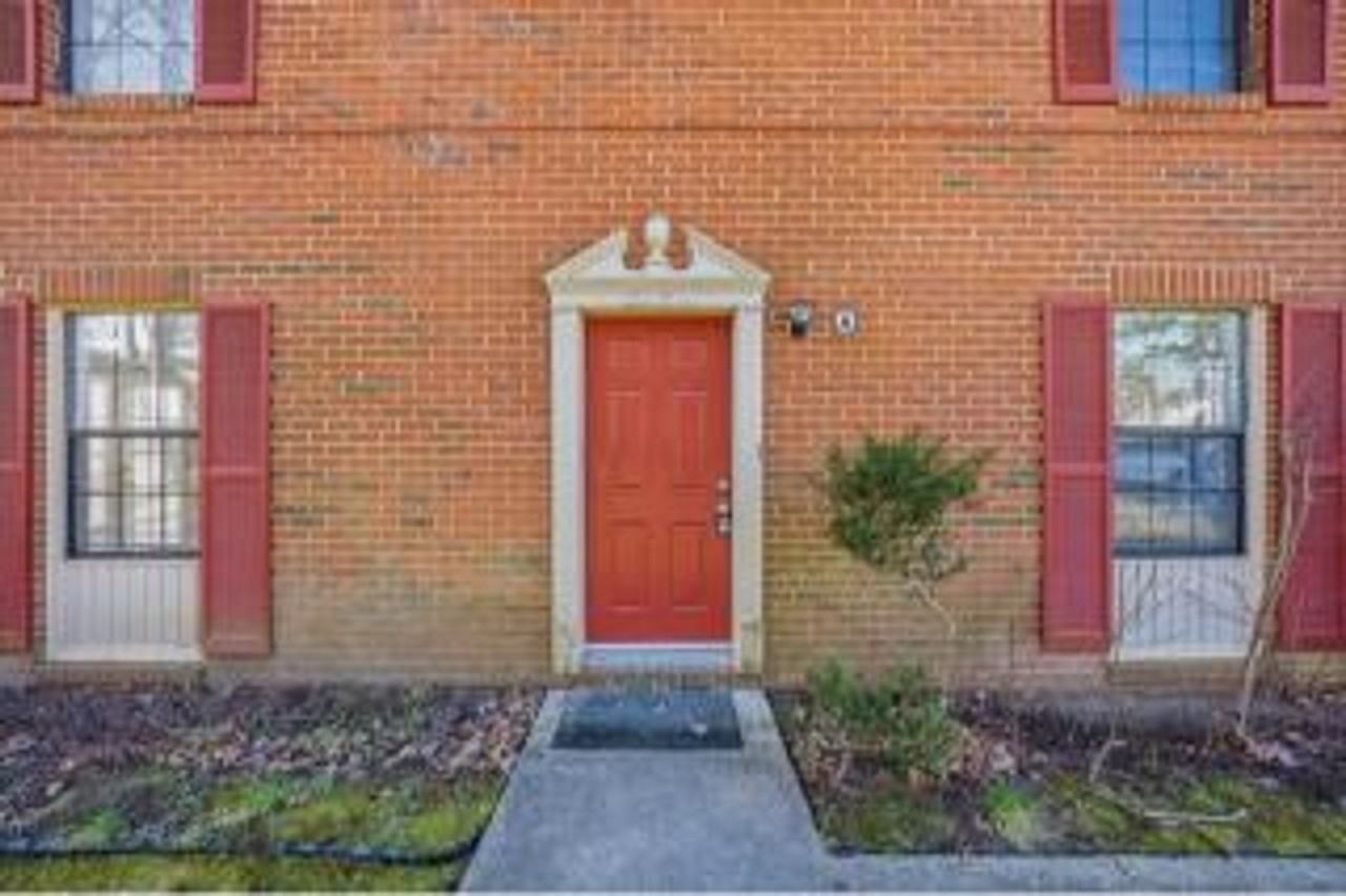 393 Jury Ln - Photo 2 of 23