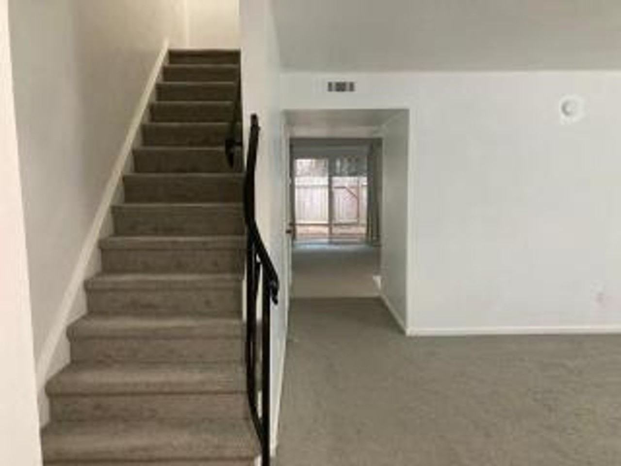 371 Advocate Ct Unit C - Photo 3 of 16