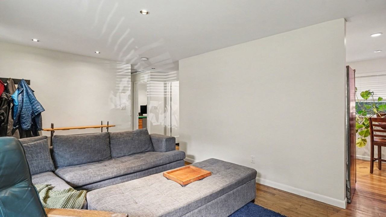 16738 10th Ave Ne - Photo 5 of 20