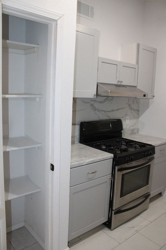 11724 Jennifer Dr - Photo 7 of 25