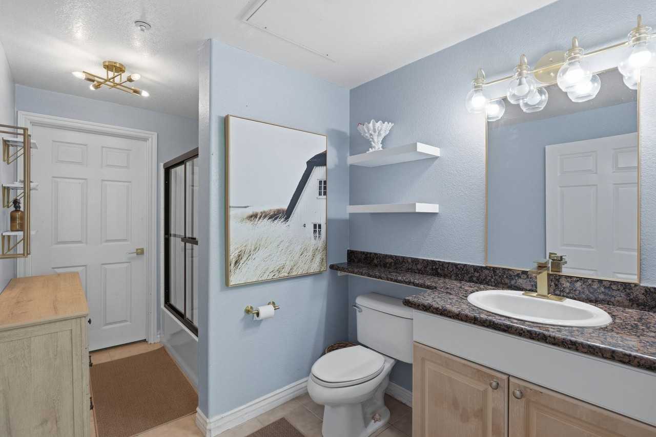 4155 Executive Dr - Photo 6 of 24