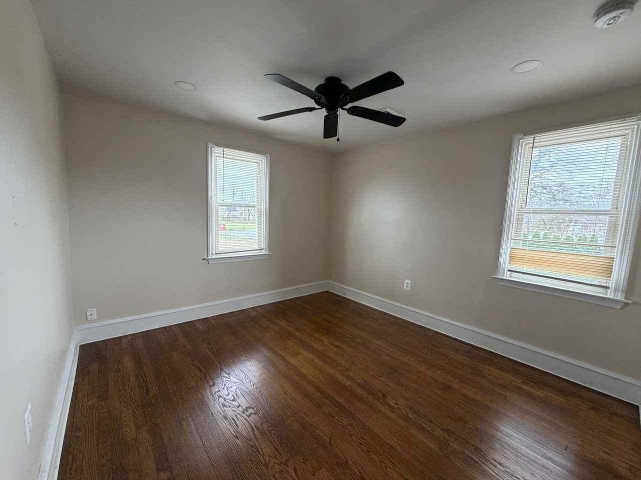 3839 Germantown Pike - Photo 3 of 6