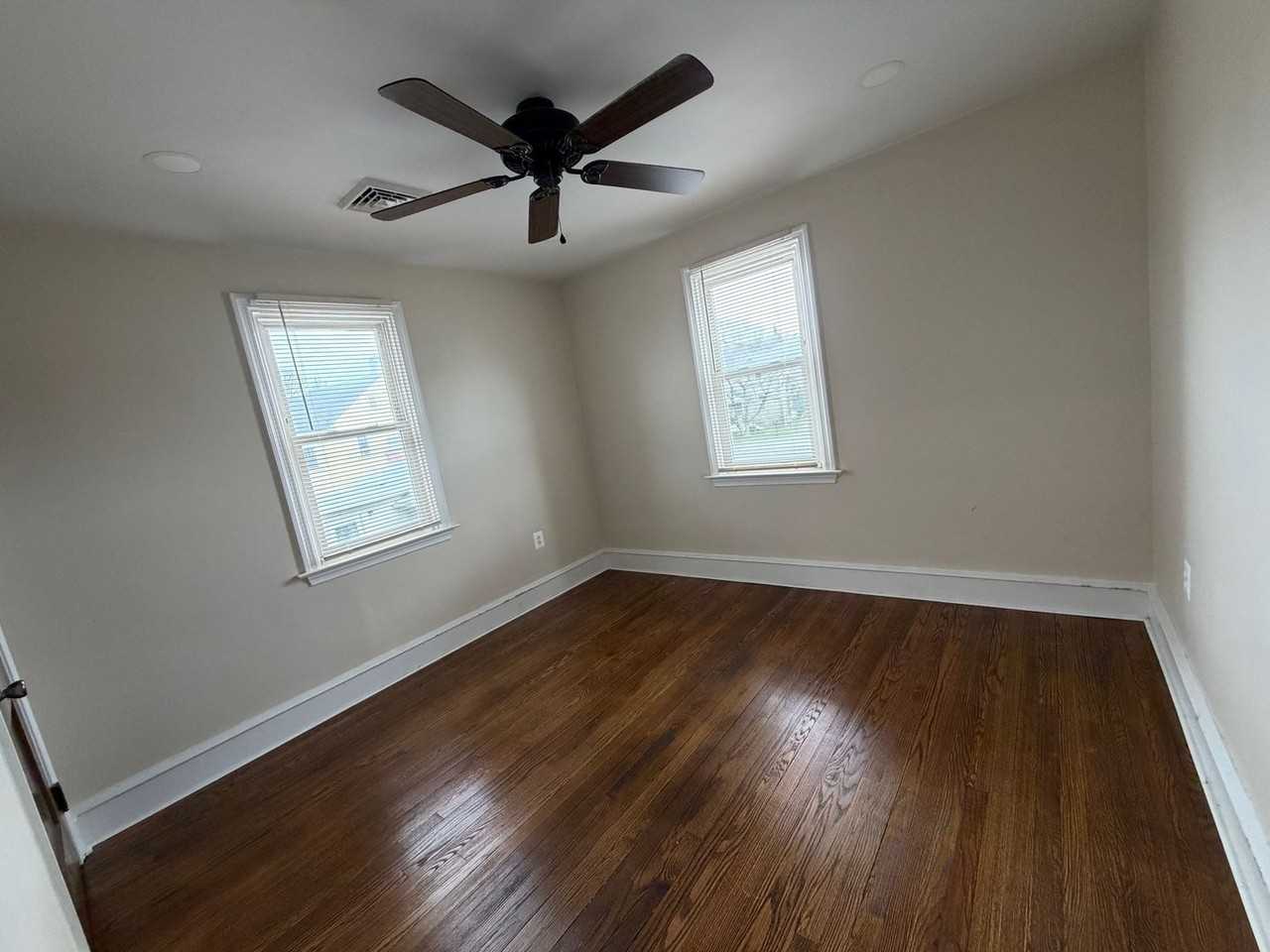 3839 Germantown Pike - Photo 4 of 6