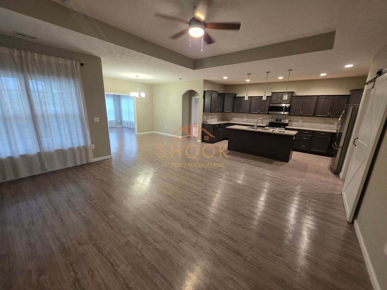 2121 Mondavi Blvd - Photo 4 of 32