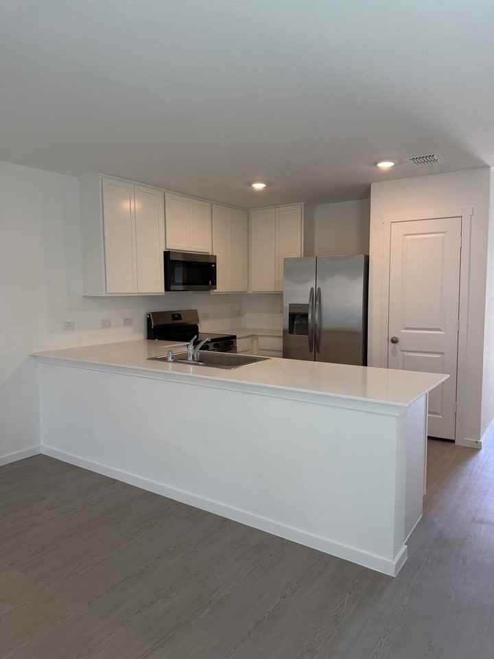 6422 Longspur Ln - Photo 3 of 10