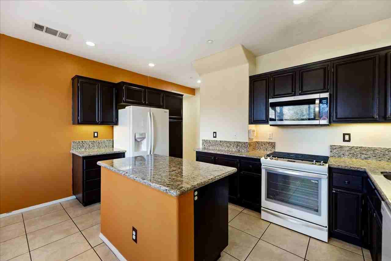 27931 Cactus Ave #B - Photo 7 of 20