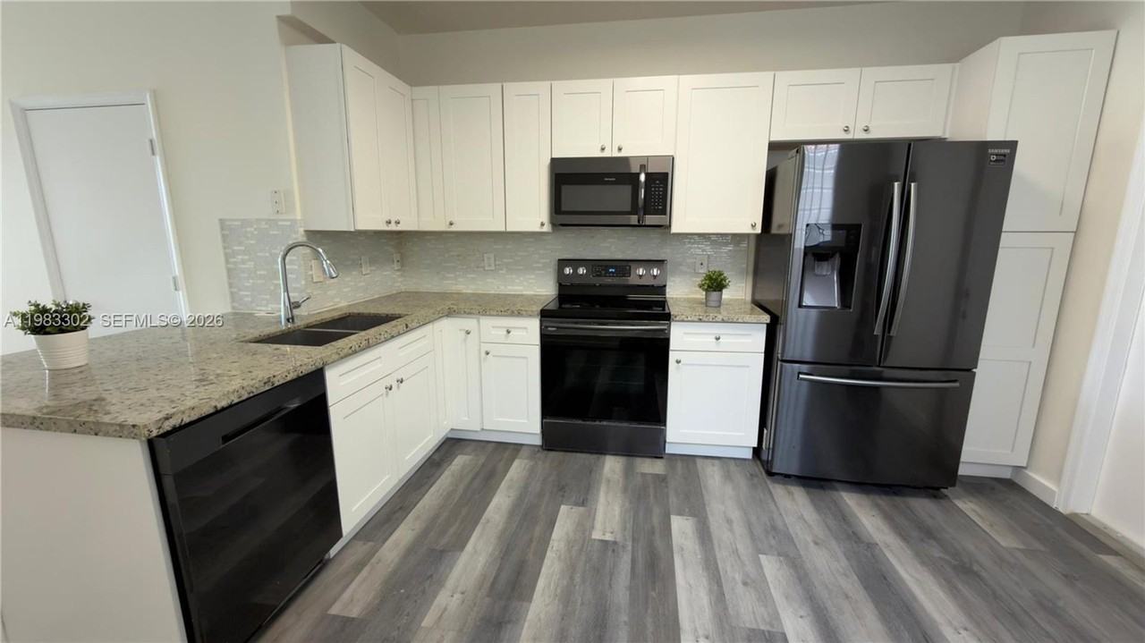 3786 San Simeon Cir - Photo 3 of 14