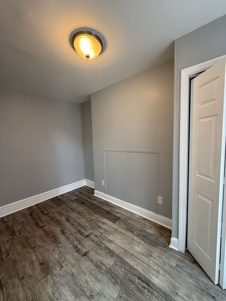 103 Taylor St - Photo 4 of 28