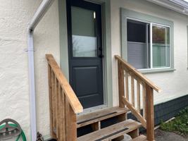 featured image of 3843B Hayward Ave #1