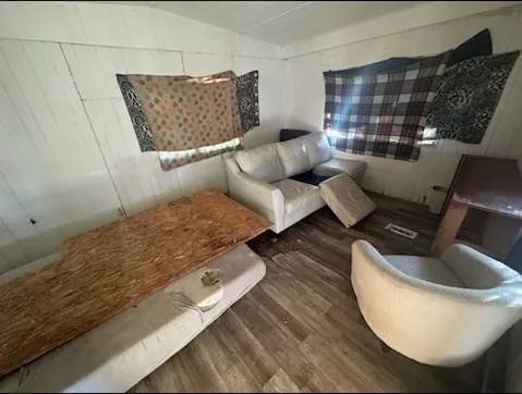 625 Main St #1 - Photo 3 of 6