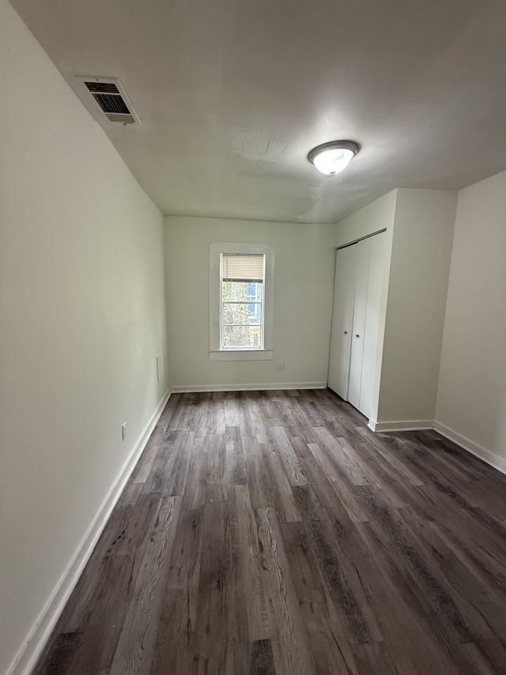 3729 Pine Ave Sw #1 - Photo 6 of 8